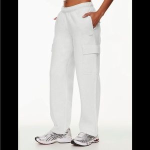 Aritzia Tna Cozy Fleece Mega Cargo Sweatpant
